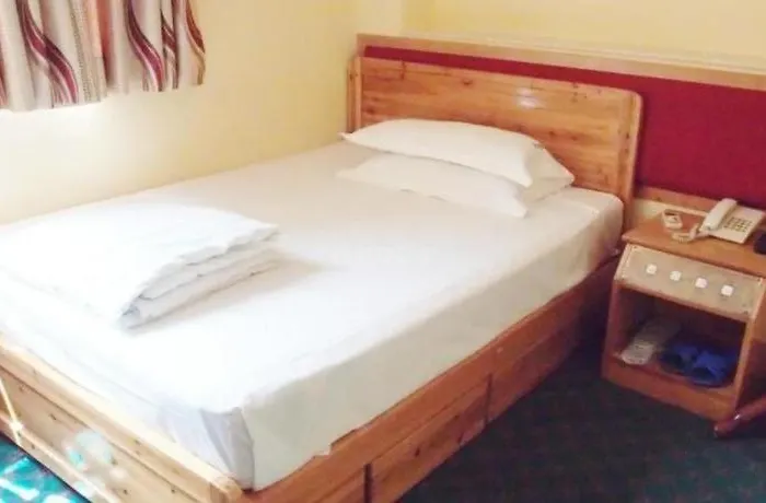 Man Va Hotel 2*