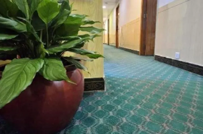Man Va Hotel 2*
